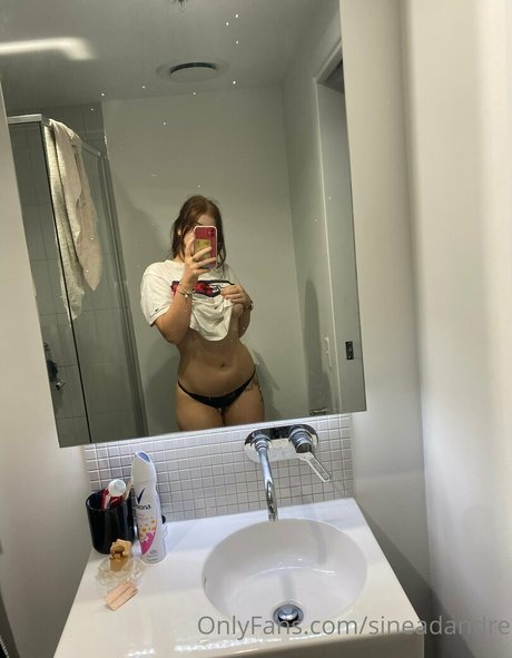 Foto di nudo di fuga di OnlyFans di Sinead Andre Sineadandre