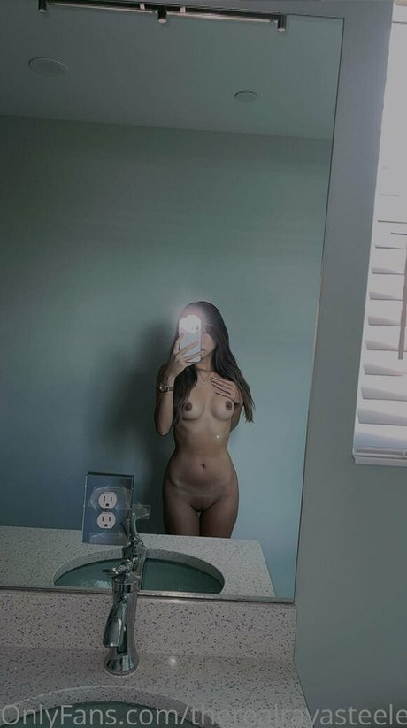 Foto di nudo di fuga di OnlyFans di Therealrayasteele