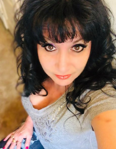 Foto di nudo di fuga di OnlyFans di Ginaraemichaels