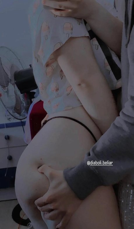 Foto di nudo di fuga di OnlyFans di Xionkoroleva