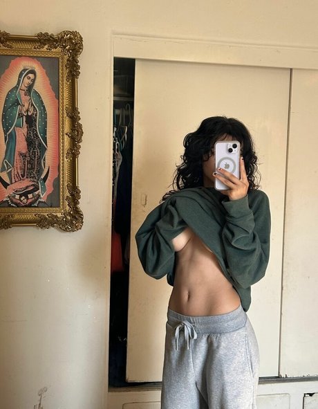 Foto di nudo di fuga di OnlyFans di Forgottenlovechild