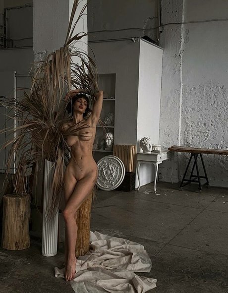 Foto di nudo di fuga di OnlyFans di Vialentina
