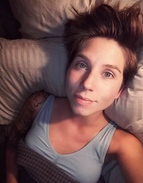 Foto di nudo di fuga di OnlyFans di Soe Gwchwind