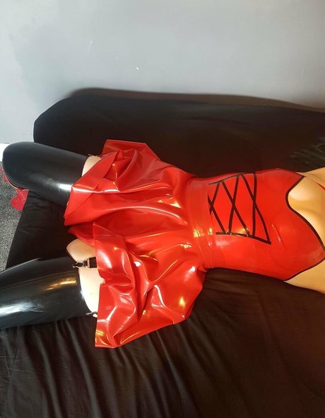 Foto di nudo di fuga di OnlyFans di Rubberkittyrosa