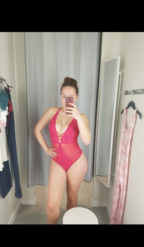 Foto di nudo di fuga di OnlyFans di Vantoee