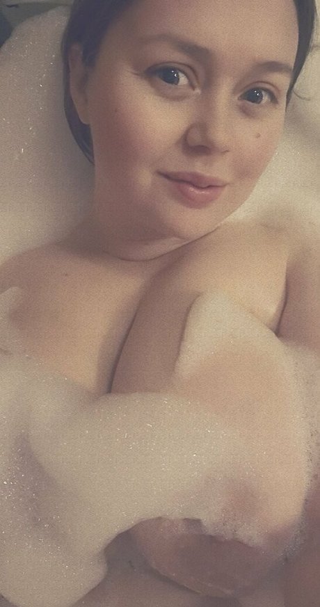 Foto di nudo di fuga di OnlyFans di Onlymelone