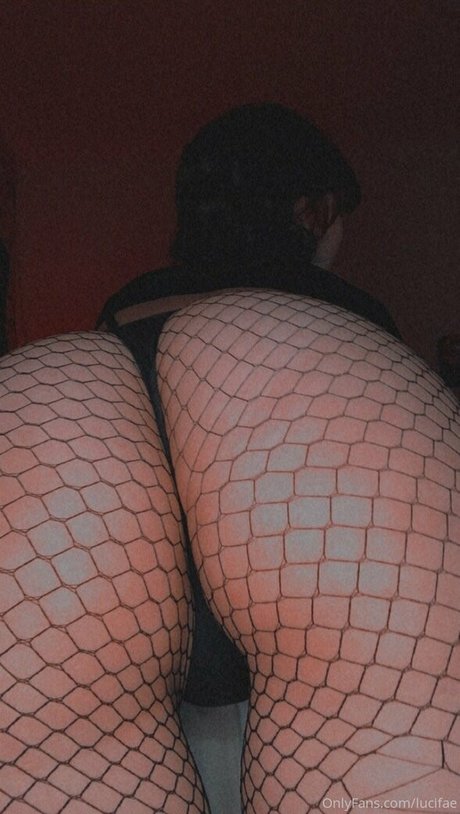 Foto di nudo di fuga di OnlyFans di Lucifae