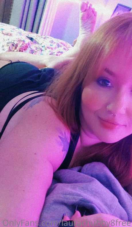 Foto di nudo di fuga di OnlyFans di Laurachubby8free