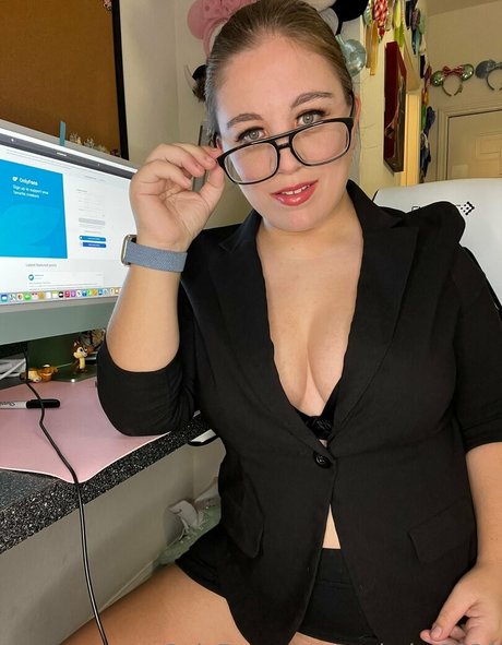Foto di nudo di fuga di OnlyFans di Assbabe2020