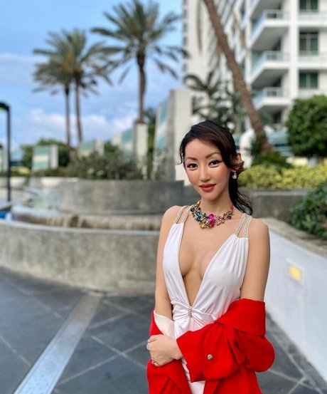 Foto di nudo di fuga di OnlyFans di Yeonmi Park