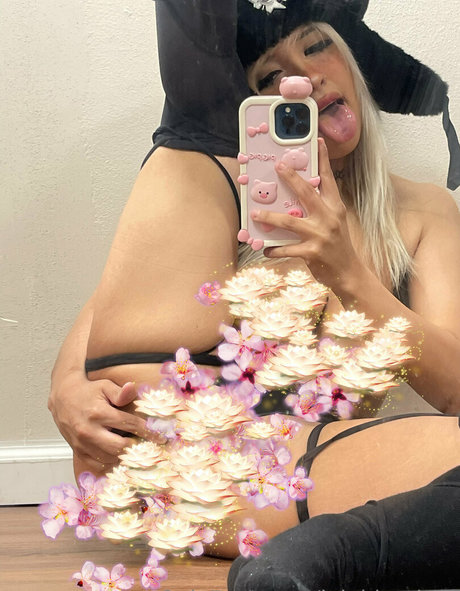 Foto di nudo di fuga di OnlyFans di Leighbunbun