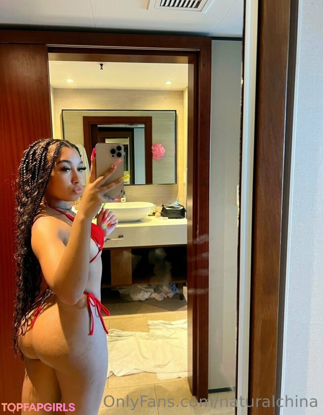 Foto di nudo di fuga di OnlyFans di Bubble Booty #1050