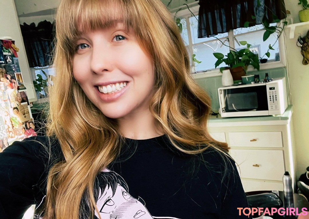 Foto di nudo di fuga di OnlyFans di Lena Paul #1272