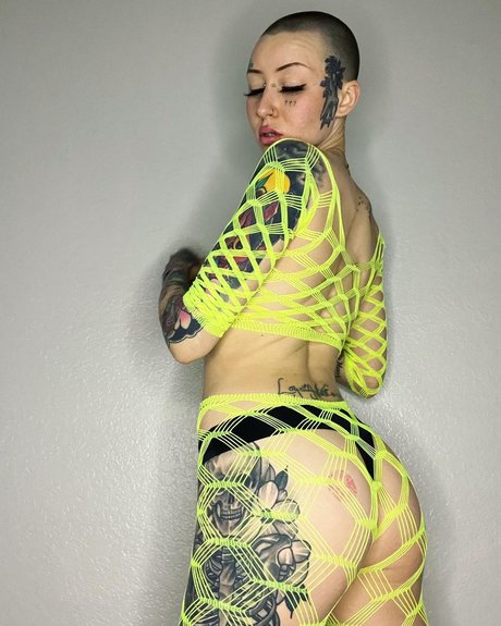 Xovalerie
