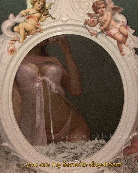 Foto di nudo di fuga di OnlyFans di Eklektyzm
