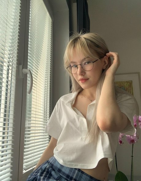 Elinsexy1