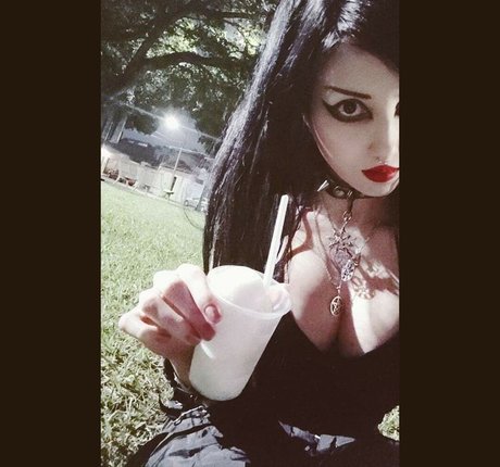 Foto di nudo di fuga di OnlyFans di Ariel Chibiusa