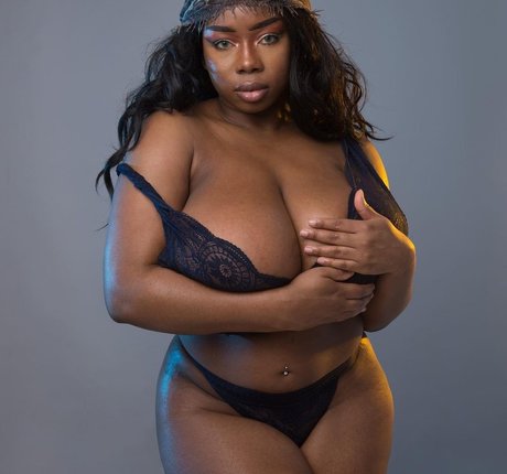 Foto di nudo di fuga di OnlyFans di Tokyotea