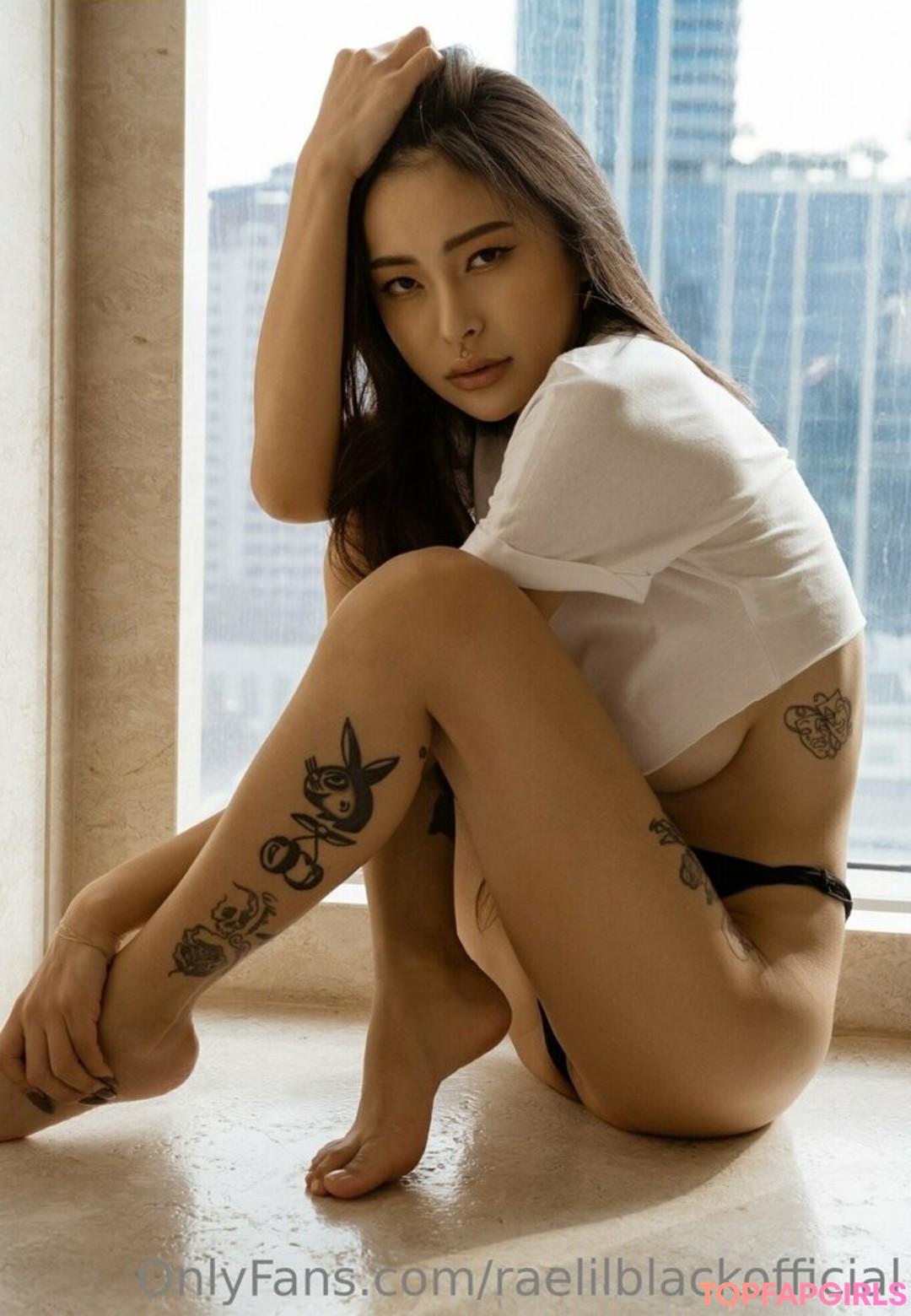 Foto di nudo di fuga di OnlyFans di Raelilblack #1468