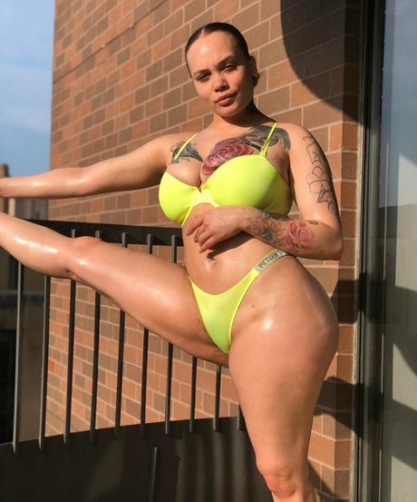 Foto di nudo di fuga di OnlyFans di Saragold