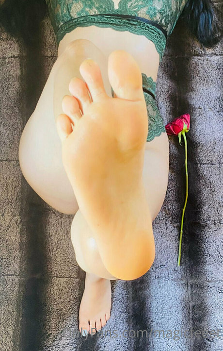 Foto di nudo di fuga di OnlyFans di Magicfeeet