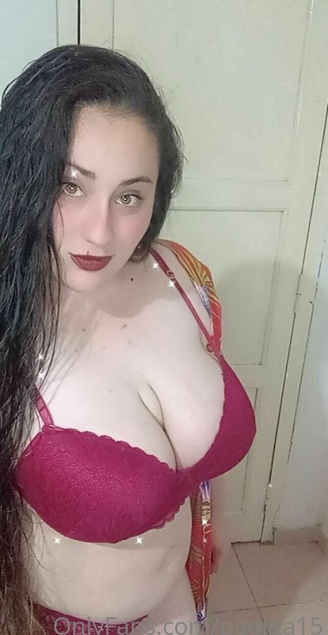 Foto di nudo di fuga di OnlyFans di Paolita15