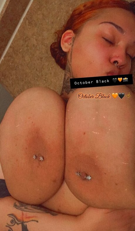 Foto di nudo di fuga di OnlyFans di Octoberblack23