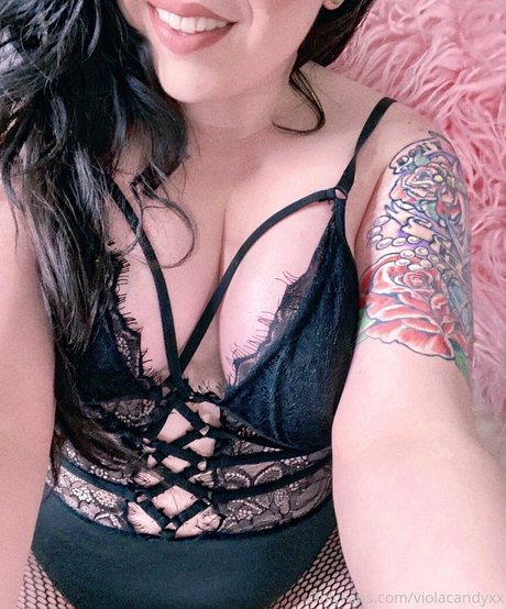 Foto di nudo di fuga di OnlyFans di Violacandyxx