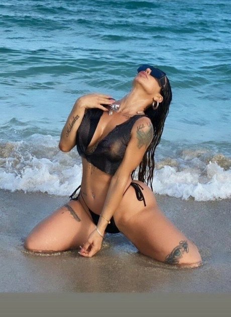 Foto di nudo di fuga di OnlyFans di Lis Vega