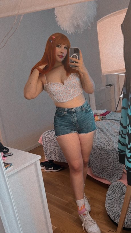 Foto di nudo di fuga di OnlyFans di Lara Lunardi