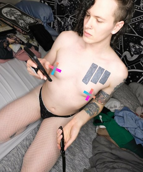 Foto di nudo di fuga di OnlyFans di Azaleafeyfree