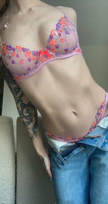 Foto di nudo di fuga di OnlyFans di Primetimeisla