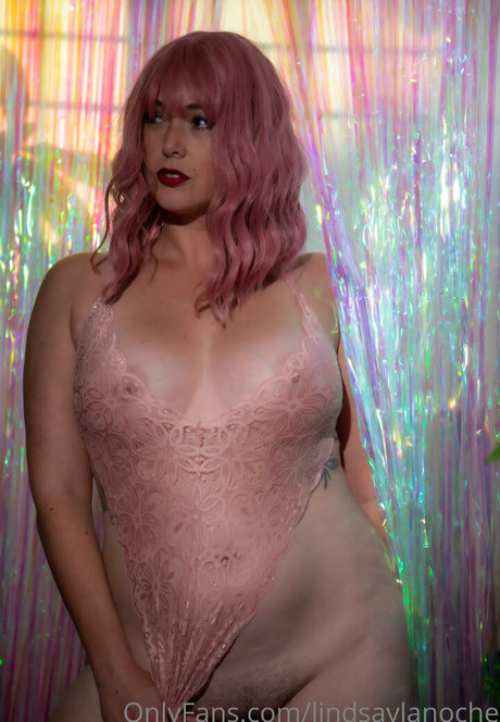 Foto di nudo di fuga di OnlyFans di Lindsay Geektron