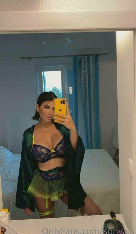 Foto di nudo di fuga di OnlyFans di Sexysonyaa