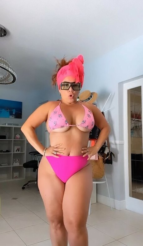 Foto di nudo di fuga di OnlyFans di Carolina Sandoval