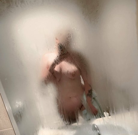 Foto di nudo di fuga di OnlyFans di Madxrosey