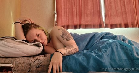 Foto di nudo di fuga di OnlyFans di Naughtynuka