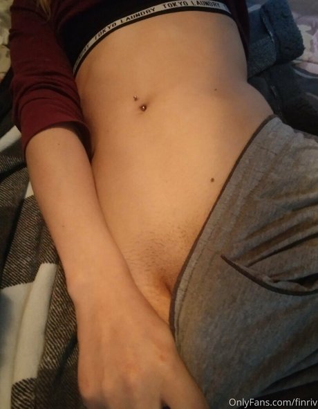 Foto di nudo di fuga di OnlyFans di Finriv