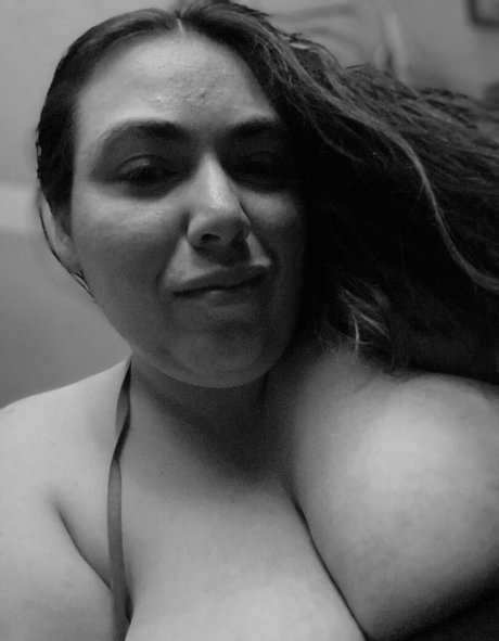 Foto di nudo di fuga di OnlyFans di Cutencountry88