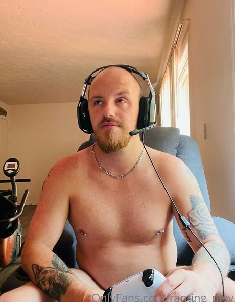 Foto di nudo di fuga di OnlyFans di Rantingriley