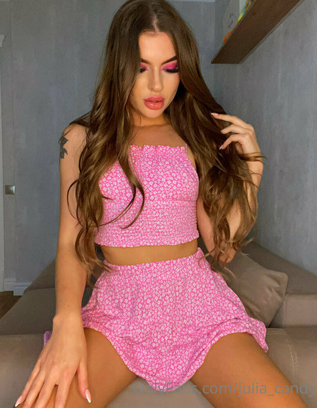 Foto di nudo di fuga di OnlyFans di Juliacandy