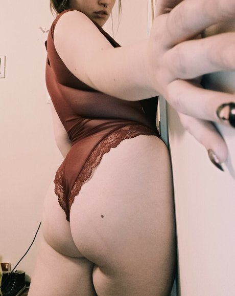 Foto di nudo di fuga di OnlyFans di Relinn1117