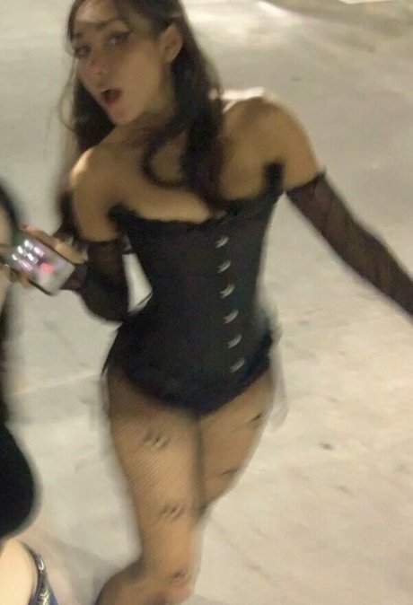 Foto di nudo di fuga di OnlyFans di Totallylizey