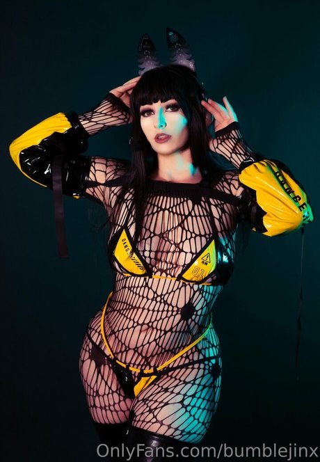 Foto di nudo di fuga di OnlyFans di Bumblejinx