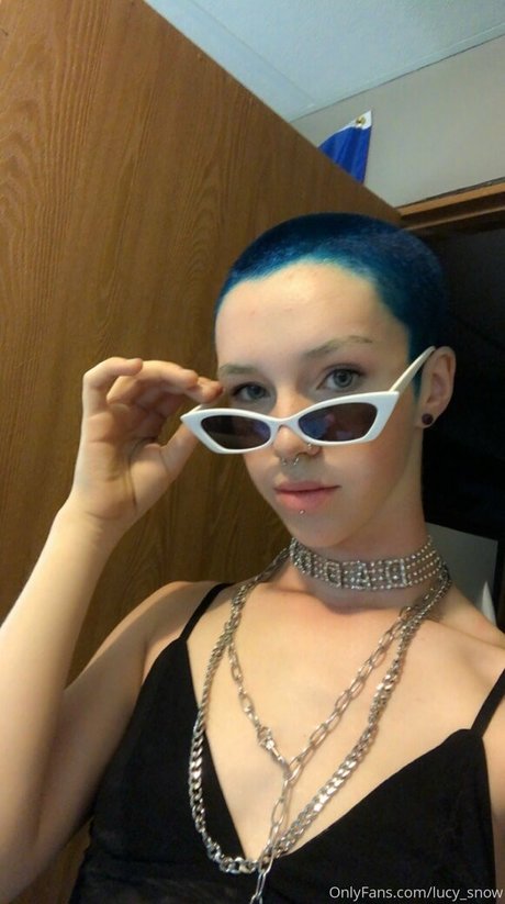 Foto di nudo di fuga di OnlyFans di Lucysnow