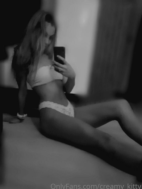 Foto di nudo di fuga di OnlyFans di Creamykitty