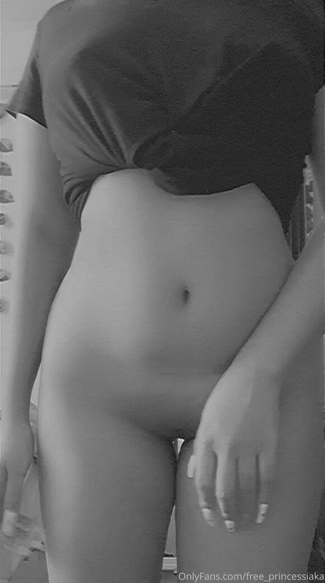 Foto di nudo di fuga di OnlyFans di Freemadelyn