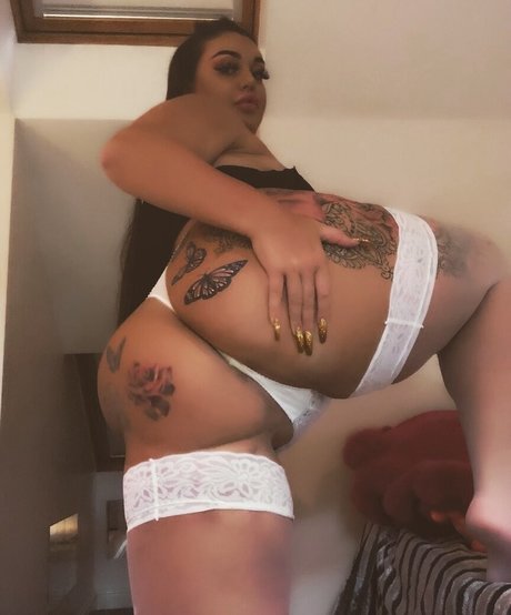 Naughtybitchhh8
