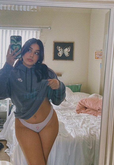 Virginhottie