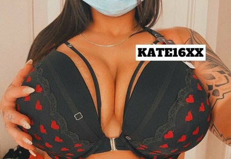 Foto di nudo di fuga di OnlyFans di Kate16xx